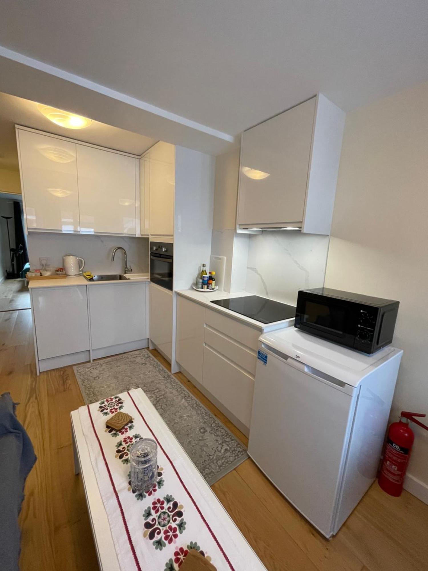 Sela House - Luton Airport Apartman Kültér fotó